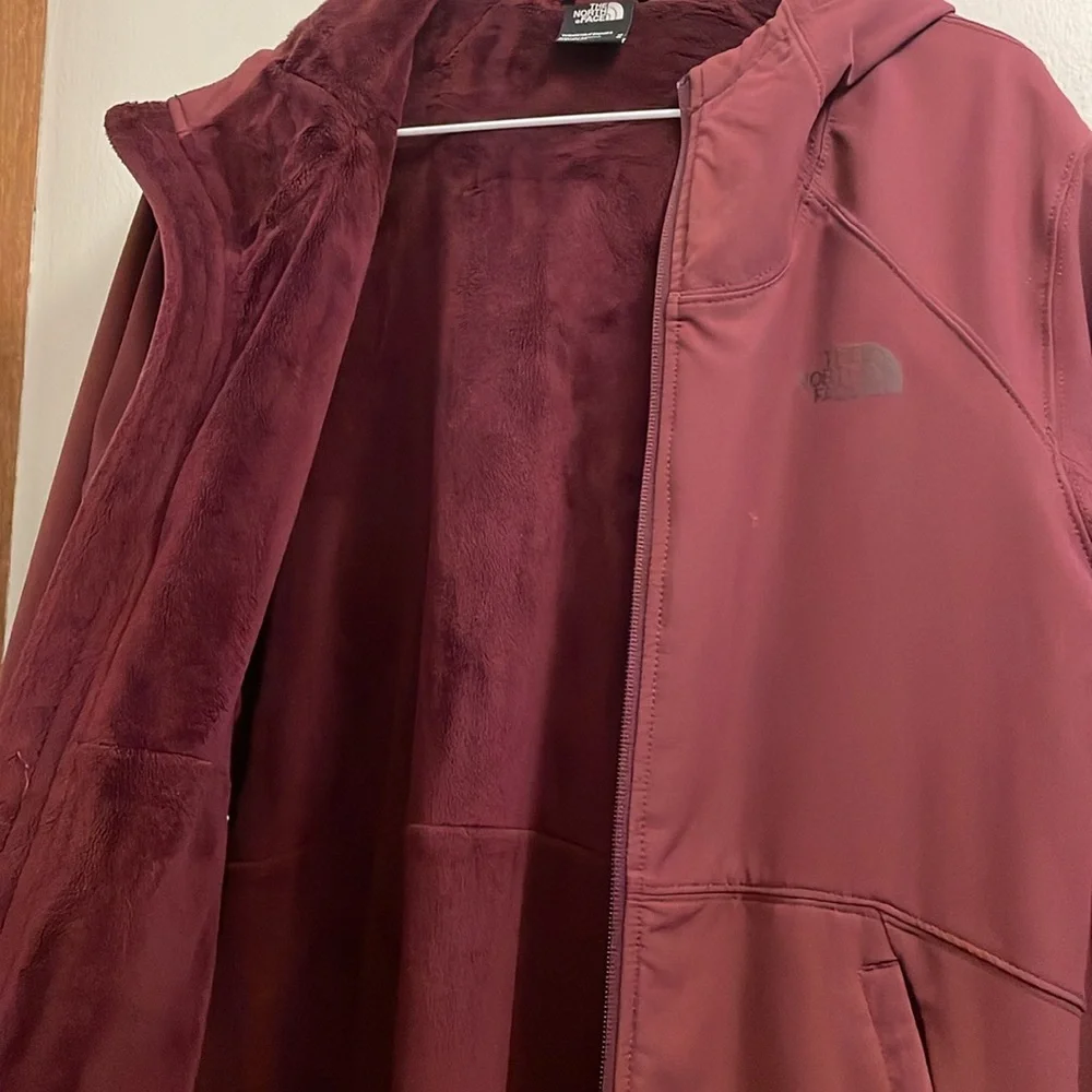 The North Face Women's Burgundy Jacket - Picture 5 of 6